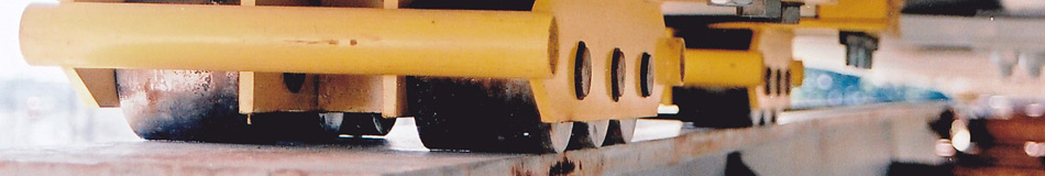Carrelli rulli da trasporto sollevatori attrezzature linee tecnologiche Italia