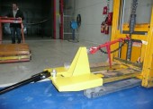 Carrelli rulli da trasporto sollevatori attrezzature linee tecnologiche Italia - 7